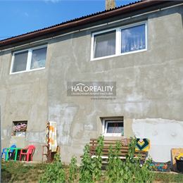 Predaj, rodinný dom Kremnica, Veternícka ulica s garážou - ZNÍŽENÁ CENA - EXKLUZÍVNE HALO REALITY