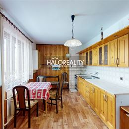 REZERVOVANÉ - Predaj, rodinný dom Hybe, viacgeneračný dom na Liptove - ZNÍŽENÁ CENA