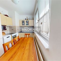 Predaj, trojizbový byt Liptovský Peter - EXKLUZÍVNE HALO REALITY