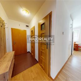 Predaj, trojizbový byt Liptovský Peter - EXKLUZÍVNE HALO REALITY