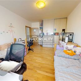Predaj, trojizbový byt Liptovský Peter - EXKLUZÍVNE HALO REALITY