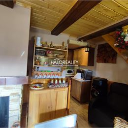 Predaj, chalupa Látky, s pozemkom 494 m² - EXKLUZÍVNE HALO REALITY