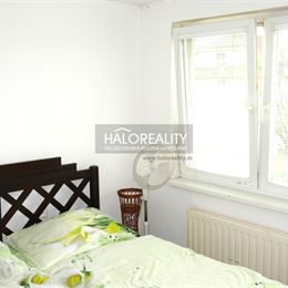 Predaj, štvorizbový byt s lodžiou a vlastným kúrením, Petrova Ves - EXKLUZÍVNE HALO REALITY
