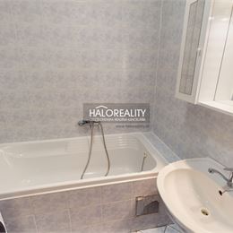 Predaj, trojizbový byt Liptovský Hrádok, Prekážka - EXKLUZÍVNE HALO REALITY