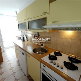Predaj, trojizbový byt Žiar nad Hronom, veľkometrážny - EXKLUZÍVNE HALO REALITY