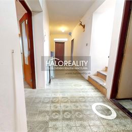 Predaj, rodinný dom Čerenčany - ZNÍŽENÁ CENA - EXKLUZÍVNE HALO REALITY