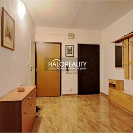 Predaj, trojizbový byt Žiar nad Hronom, Etapa - EXKLUZÍVNE HALO REALITY