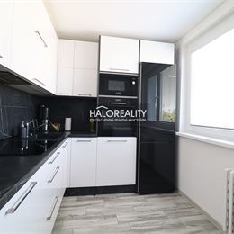 Predaj, trojizbový byt Šaľa, kvalitná kompletná rekonštrukcia - EXKLUZÍVNE HALO REALITY