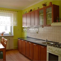 REZERVOVANÉ - Predaj, trojizbový byt Spišská Belá - ZNÍŽENÁ CENA