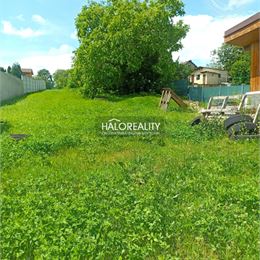 Predaj, pozemok pre rodinný dom 1046 m² Naháč