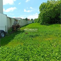 Predaj, pozemok pre rodinný dom 1046 m² Naháč