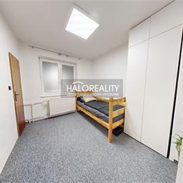 Predaj, trojizbový byt Liptovský Peter - ZNÍŽENÁ CENA - EXKLUZÍVNE HALO REALITY