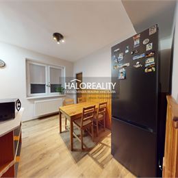 Predaj, trojizbový byt Liptovský Peter - ZNÍŽENÁ CENA - EXKLUZÍVNE HALO REALITY
