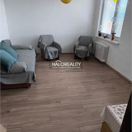 Predaj, trojizbový byt Hlohovec, ul. Podzámska