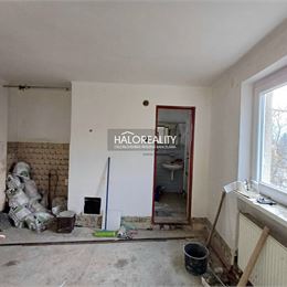 REZERVOVANÉ - Predaj, rodinný dom Handlová, Hôrka - EXKLUZÍVNE HALO REALITY