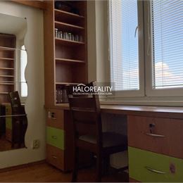 REZERVOVANÉ - Predaj, dvojizbový byt Zvolen, Lipovec - ZNÍŽENÁ CENA - EXKLUZÍVNE HALO REALITY