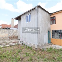 Predaj, obchodný priestor Štúrovo, v blízkosti centra - EXKLUZÍVNE HALO REALITY