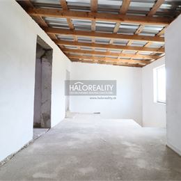 Predaj, obchodný priestor Štúrovo, v blízkosti centra - EXKLUZÍVNE HALO REALITY