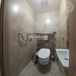 REZERVOVANÉ - Predaj, trojizbový byt Moldava nad Bodvou - ZNÍŽENÁ CENA - EXKLUZÍVNE HALO REALITY