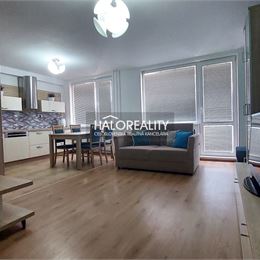 REZERVOVANÉ - Predaj, trojizbový byt Moldava nad Bodvou - ZNÍŽENÁ CENA - EXKLUZÍVNE HALO REALITY