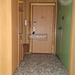 Predaj, trojizbový byt Prievidza, Dlhá Ulica - centrum - EXKLUZÍVNE HALO REALITY