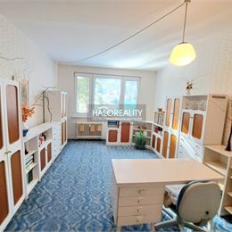 Predaj, trojizbový byt Kremnica, s balkónom - EXKLUZÍVNE HALO REALITY