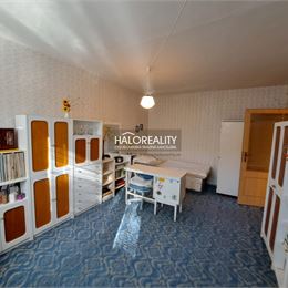 Predaj, trojizbový byt Kremnica, s balkónom - EXKLUZÍVNE HALO REALITY