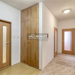 Predaj, trojizbový byt Trenčianske Bohuslavice, so záhradou a garážou - EXKLUZÍVNE HALO REALITY