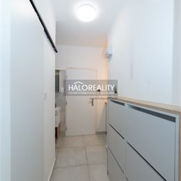 Predaj, garsónka Bratislava Nové Mesto, Pri Račianskom mýte - EXKLUZÍVNE HALO REALITY