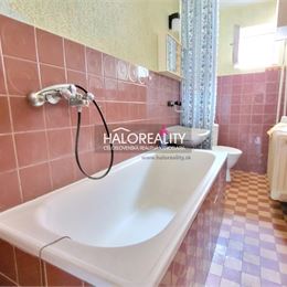 Predaj, rodinný dom Sľažany - EXKLUZÍVNE HALO REALITY