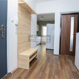Predaj, dvojizbový byt Považská Bystrica - ZNÍŽENÁ CENA - EXKLUZÍVNE HALO REALITY
