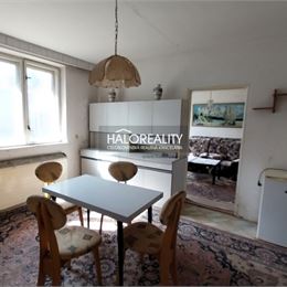 Predaj, rodinný dom Naháč, s garážou, pozemok 1576 m² - EXKLUZÍVNE HALO REALITY
