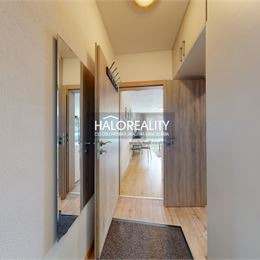 Predaj, garsónka s parkovacím státim Senec, Horný dvor - EXKLUZÍVNE HALO REALITY