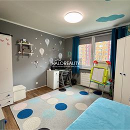 REZERVOVANÉ - Predaj, štvorizbový byt Rimavská Sobota - EXKLUZÍVNE HALO REALITY