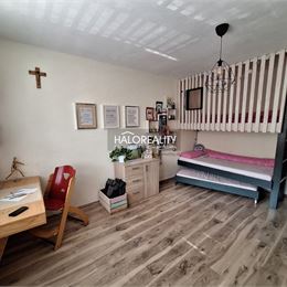 Predaj, dvojizbový byt Nová Baňa - ZNÍŽENÁ CENA