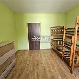 REZERVOVANÉ - Predaj, trojizbový byt Banská Štiavnica - EXKLUZÍVNE HALO REALITY