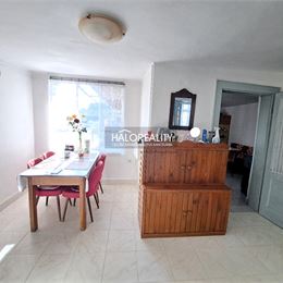 Predaj, rodinný dom Radošovce, na sezónne i trvalé bývanie, 996 m²