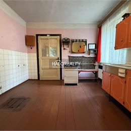 Predaj, rodinný dom Hul - EXKLUZÍVNE HALO REALITY