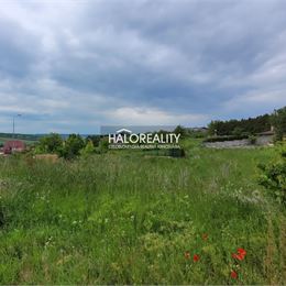 Predaj, pozemok pre rodinný dom 318 m² Nitra, s projektom RD a právoplatným stavebným povolením - EXKLUZÍVNE