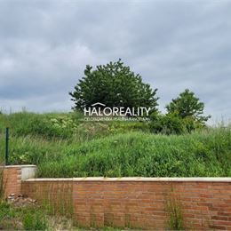 Predaj, pozemok pre rodinný dom 318 m² Nitra, s projektom RD a právoplatným stavebným povolením - EXKLUZÍVNE