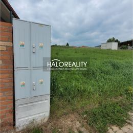 Predaj, pozemok pre rodinný dom 318 m² Nitra, s projektom RD a právoplatným stavebným povolením - EXKLUZÍVNE