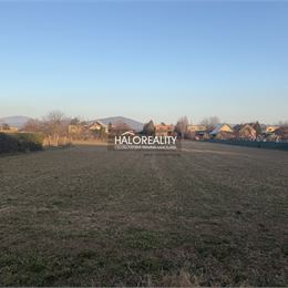 Predaj, pozemok pre rodinný dom 1841 m² Preseľany, slnečný, mimo hlavnej cesty - EXKLUZÍVNE HALO REALITY