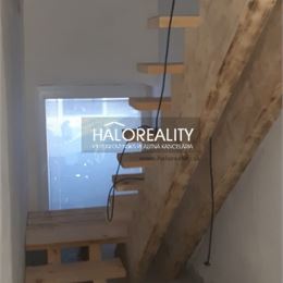 Predaj, rodinný dom Horná Ves, s garážou - ZNÍŽENÁ CENA - EXKLUZÍVNE HALO REALITY