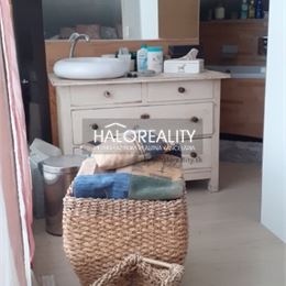 Predaj, rodinný dom Horná Ves, s garážou - ZNÍŽENÁ CENA - EXKLUZÍVNE HALO REALITY