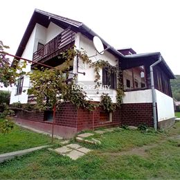 REZERVOVANÉ - Predaj, rodinný dom Revúca, v Revúčke - ZNÍŽENÁ CENA - EXKLUZÍVNE HALO REALITY