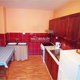 REZERVOVANÉ - Predaj, rodinný dom Revúca, v Revúčke - ZNÍŽENÁ CENA - EXKLUZÍVNE HALO REALITY