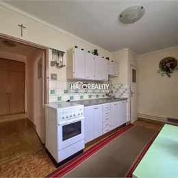 Predaj, dvojizbový byt Madunice, výmera 67 m², so záhradkou - EXKLUZÍVNE HALO REALITY