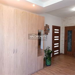 REZERVOVANÉ - Predaj, rodinný dom Kožuchov - EXKLUZÍVNE HALO REALITY