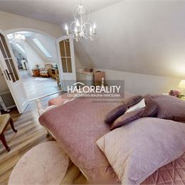 REZERVOVANÉ - Predaj, apartmán Banská Štiavnica - ZNÍŽENÁ CENA - EXKLUZÍVNE HALO REALITY
