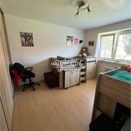 Predaj, trojizbový byt Prievidza, Staré Sídlisko - EXKLUZÍVNE HALO REALITY